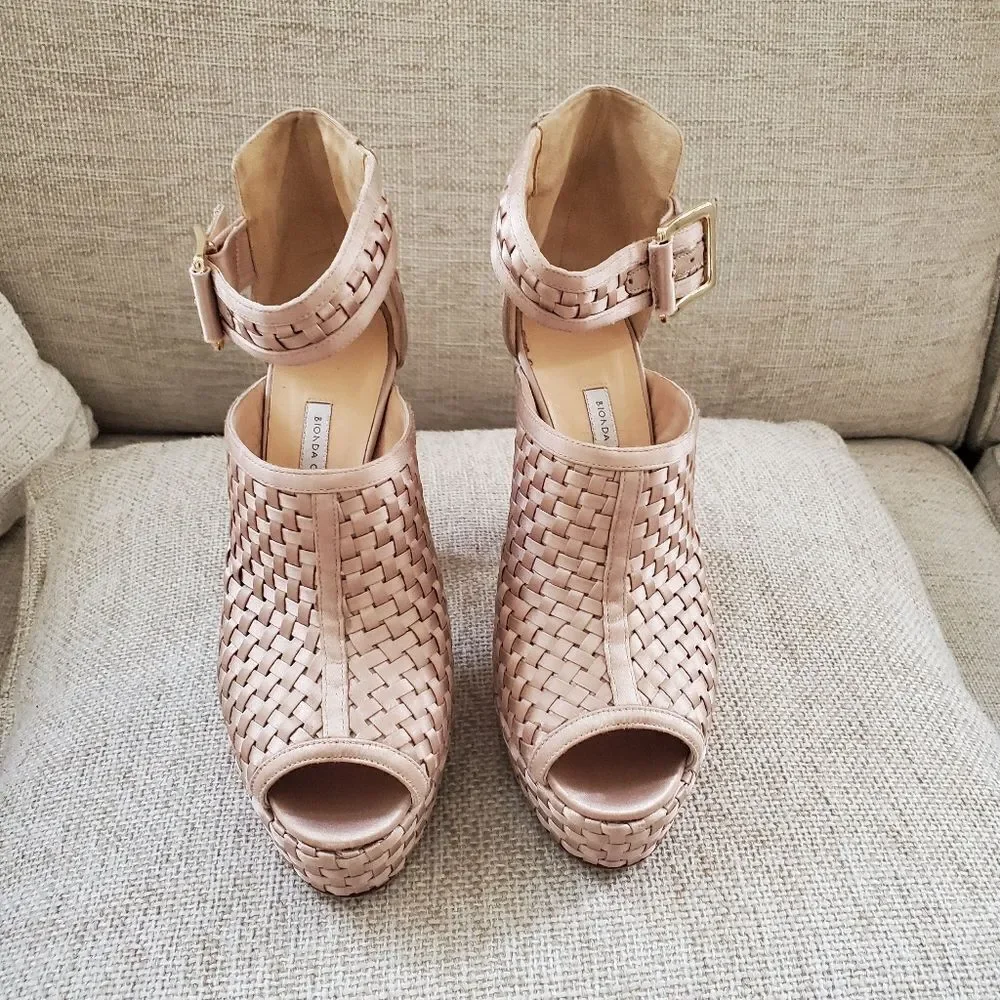Bionda Castana Cloth Sandals sz 5.5